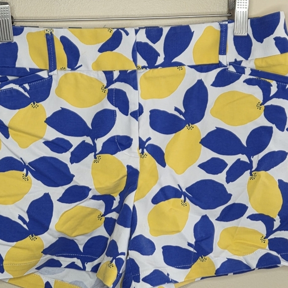 Loft | Blue White Yellow Lemon Print Shorts Size 8 3.75" Inseam - Picture 2 of 4